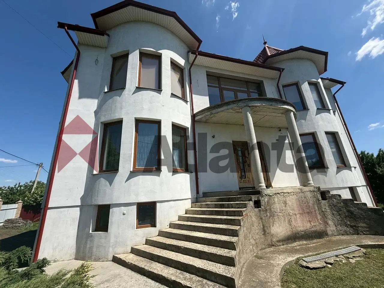 Дом по адресу ул. ПівденноКільцева (площадь 350 м²) - imageAlt 3 Дом по адресу ул. ПівденноКільцева (площадь 350 м²) - Atlanta.ua - imageAlt 3